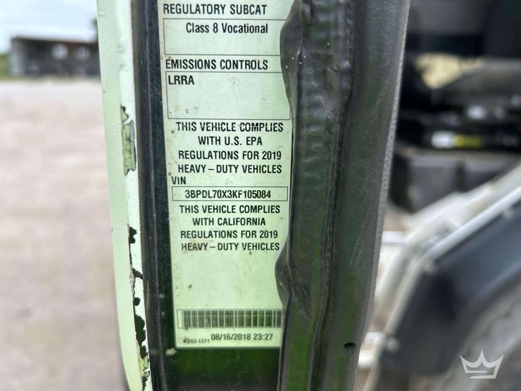 2019-peterbilt-520-image-5