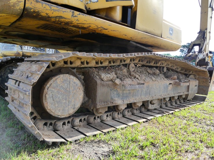 2006-deere-160c-lc-image-5