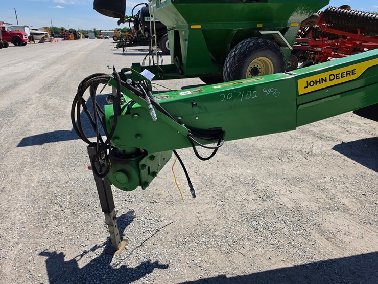 2021-john-deere-c350-image-13