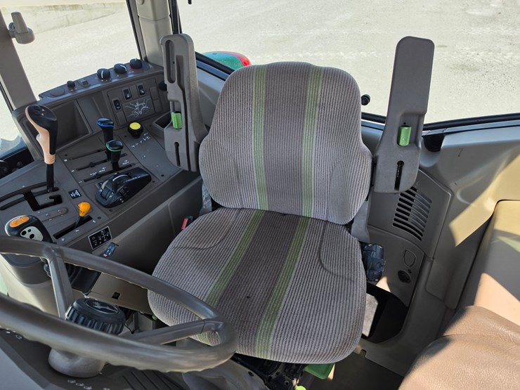 2012-john-deere-6430-image-11