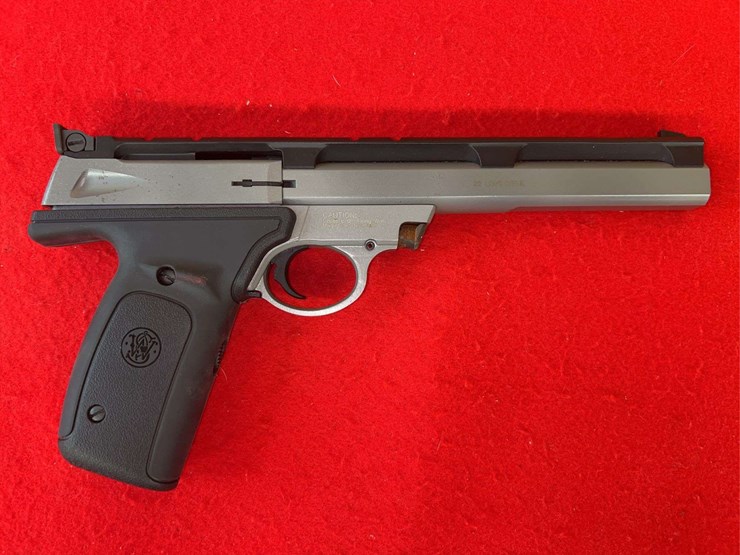 smith-&-wesson-model-22s-semi-auto-pistol-.22-lr-image-12