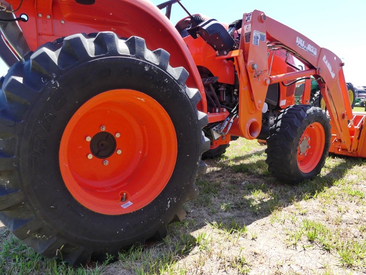 2014-kubota-l3901-image-6