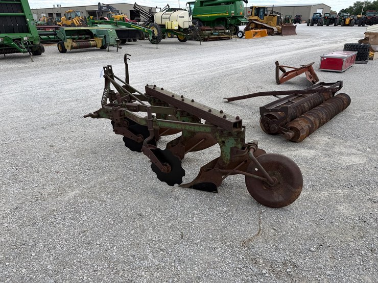 john-deere-810-image-2