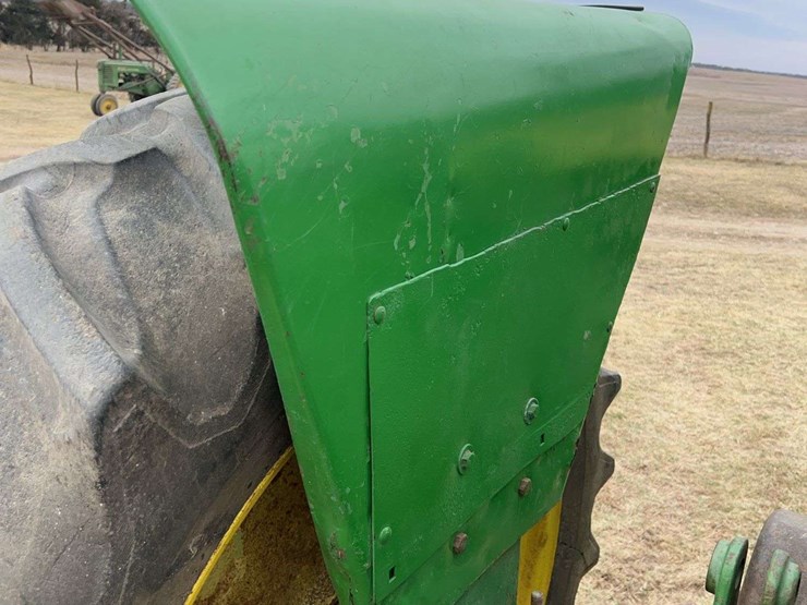 john-deere-720-image-50