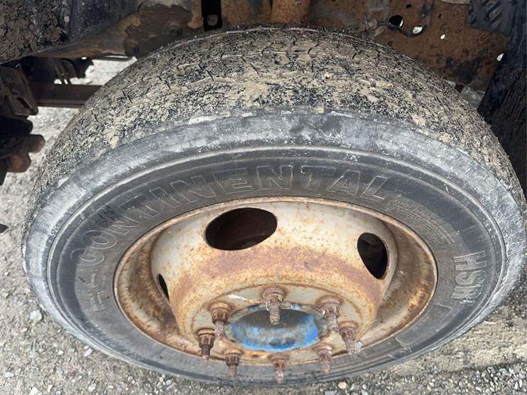 2003-ford-f450-xl-image-9