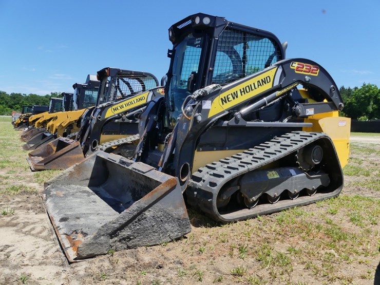 new-holland-c232-image-1