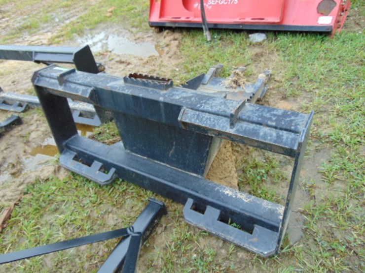 skid-steer-quick-attach-stump-puller-image-2