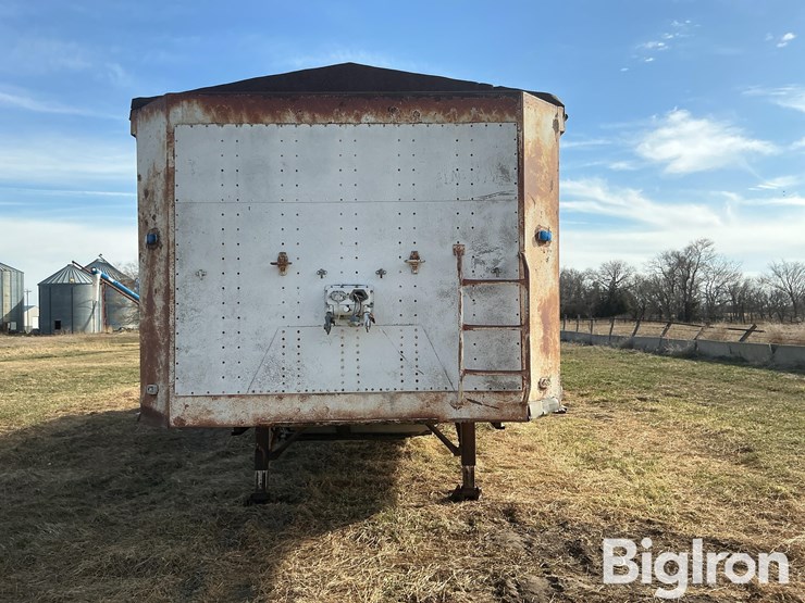 1973-hobbs-grain-trailer-image-2