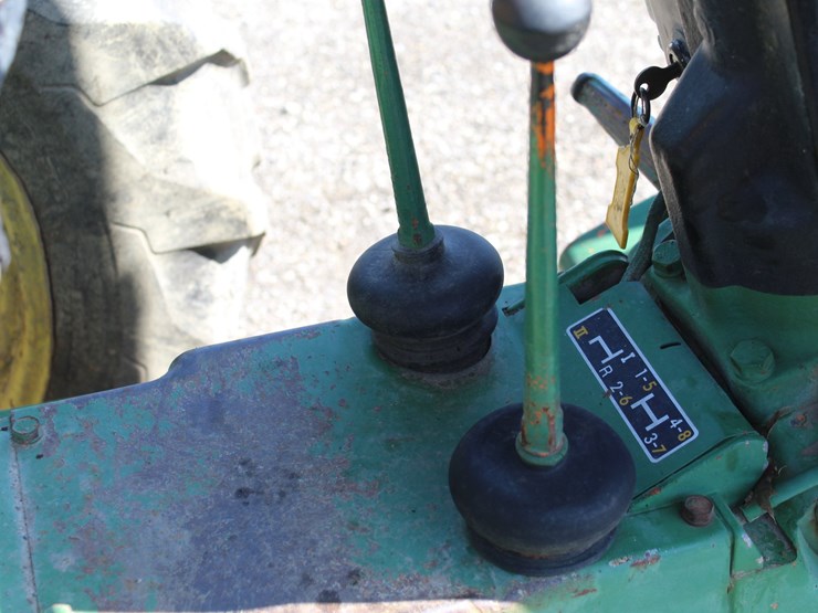 john-deere-301-image-12