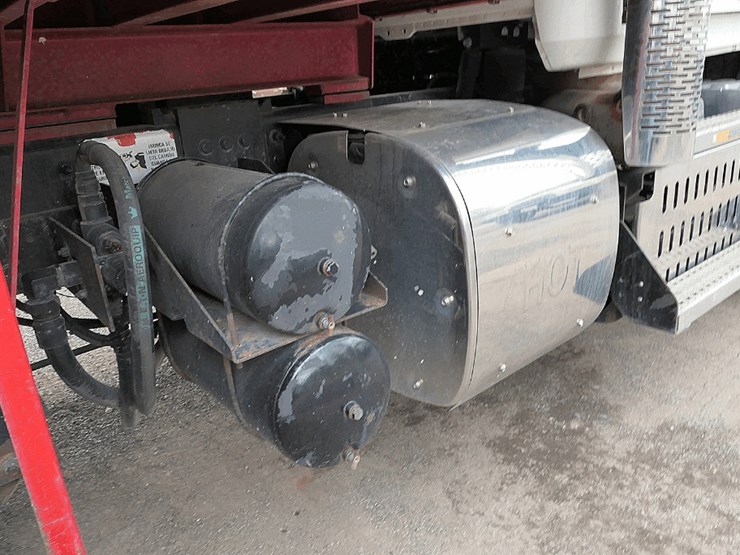 2017-mack-granite-gu713-image-28
