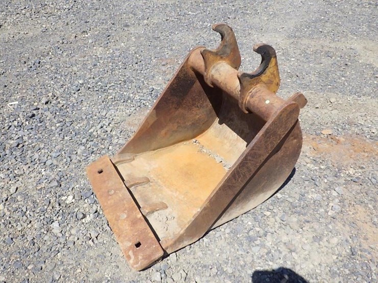 john-deere-60d-image-1