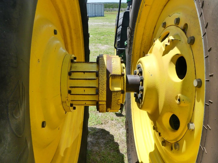 2018-john-deere-8320r-image-8
