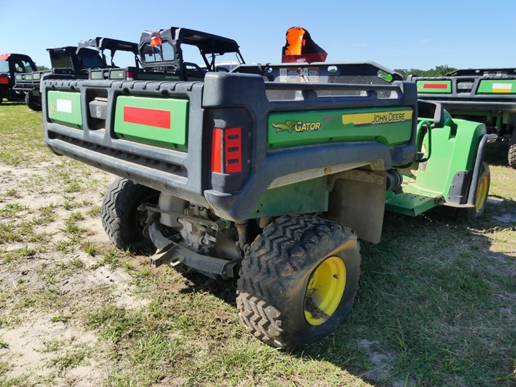 2011-john-deere-gator-image-3