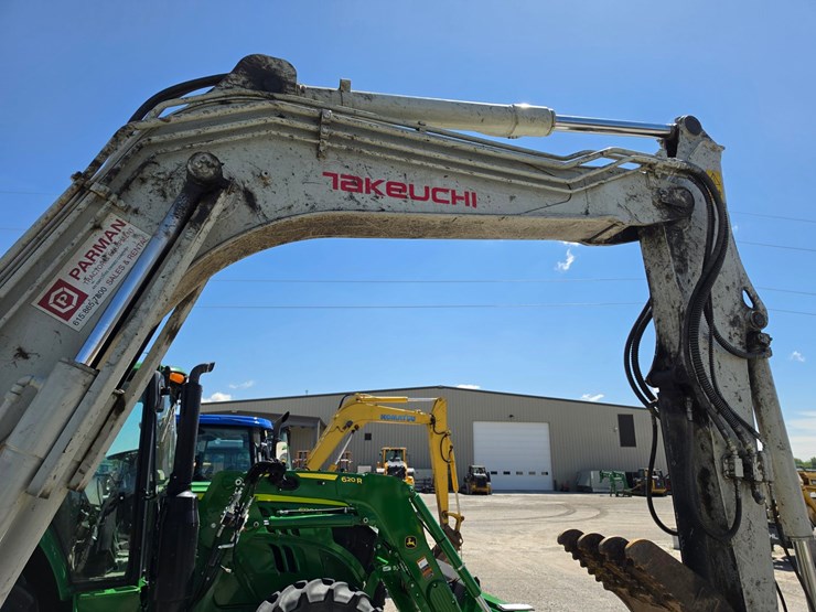 2021-takeuchi-tb290-image-24
