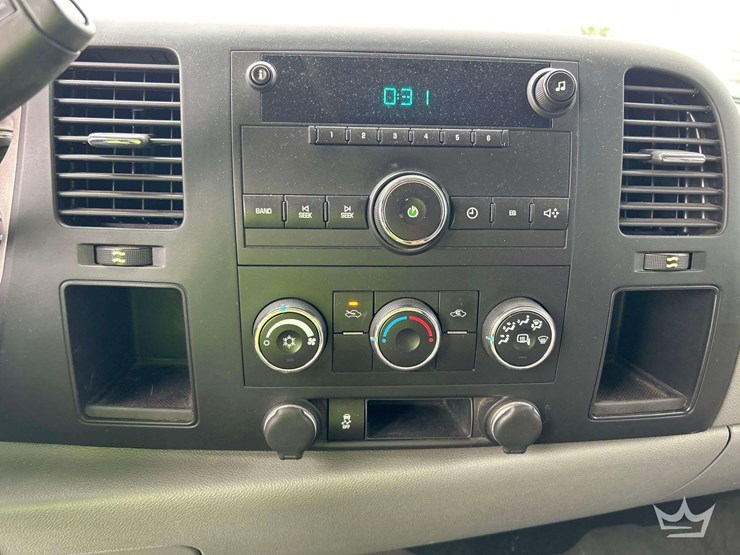 2013-gmc-2500hd-image-18