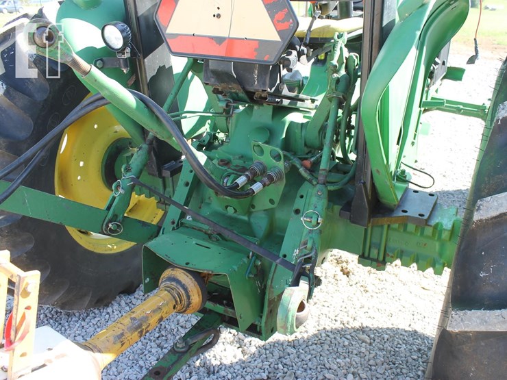 john-deere-2155-image-5