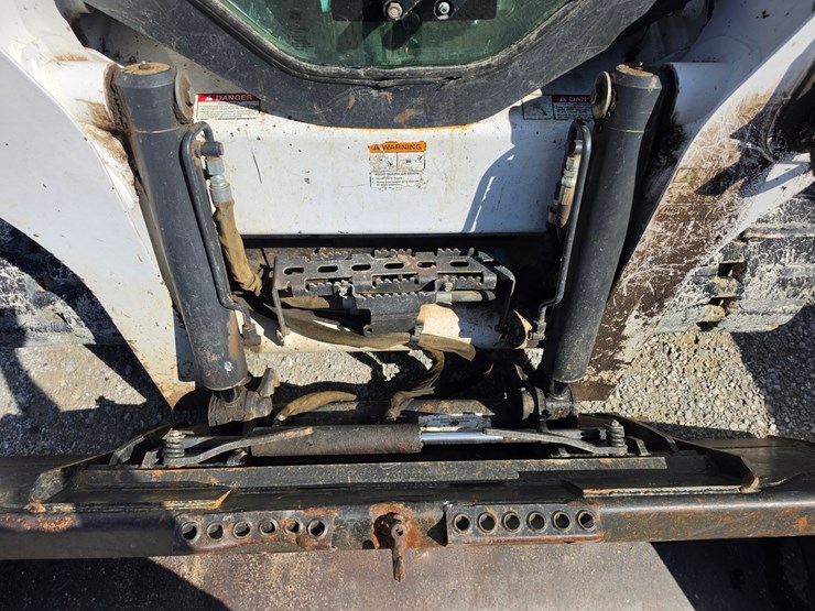 2013-bobcat-t650-image-5