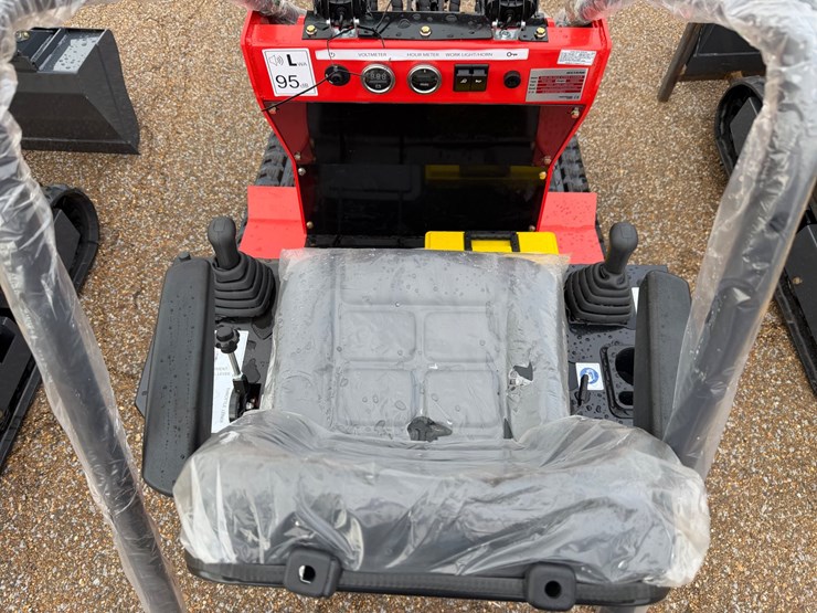 #9128-•-(new)-ride-on-mini-skid-steer-ssl580-image-7