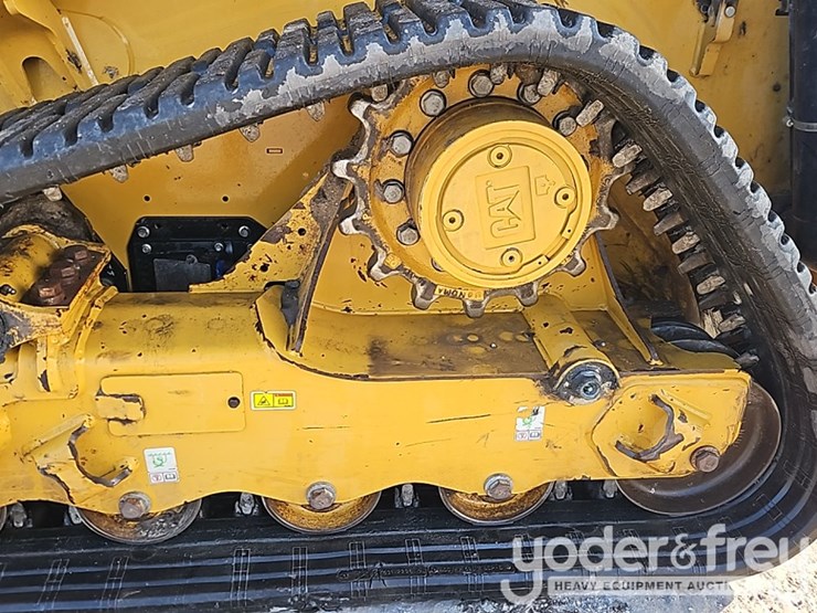 2025-caterpillar-255-image-19