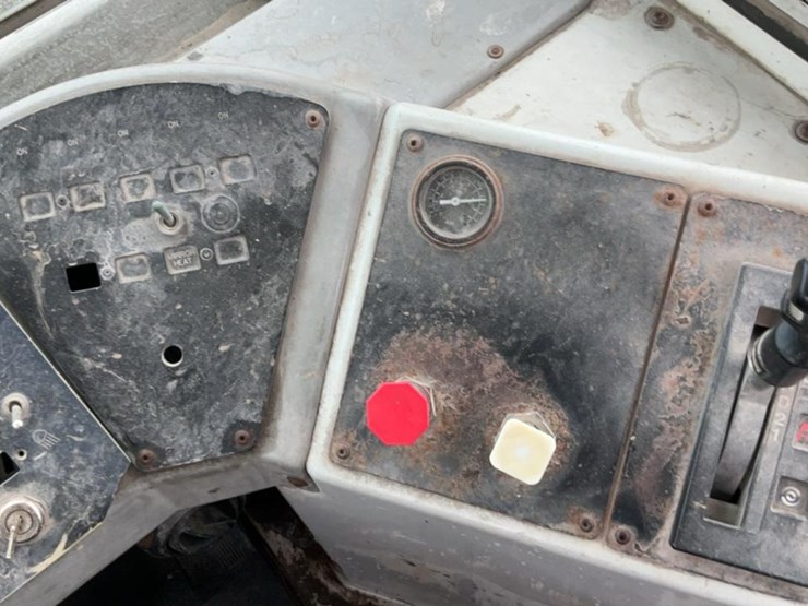 #1950-•-2005-klamar-30-yard-truck-image-52