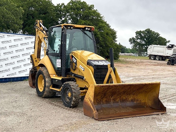 2013-caterpillar-420f-image-2