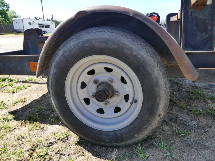 toro-equipment-trailer-image-6