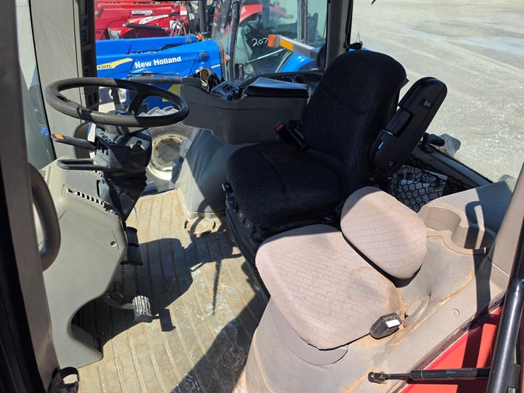 case-ih-mx240-image-5