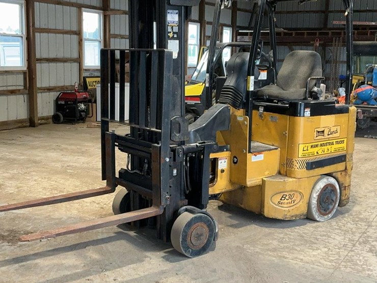 #1301-•-landoll-bendi-series-iv-electric-articulating-forklift-image-1