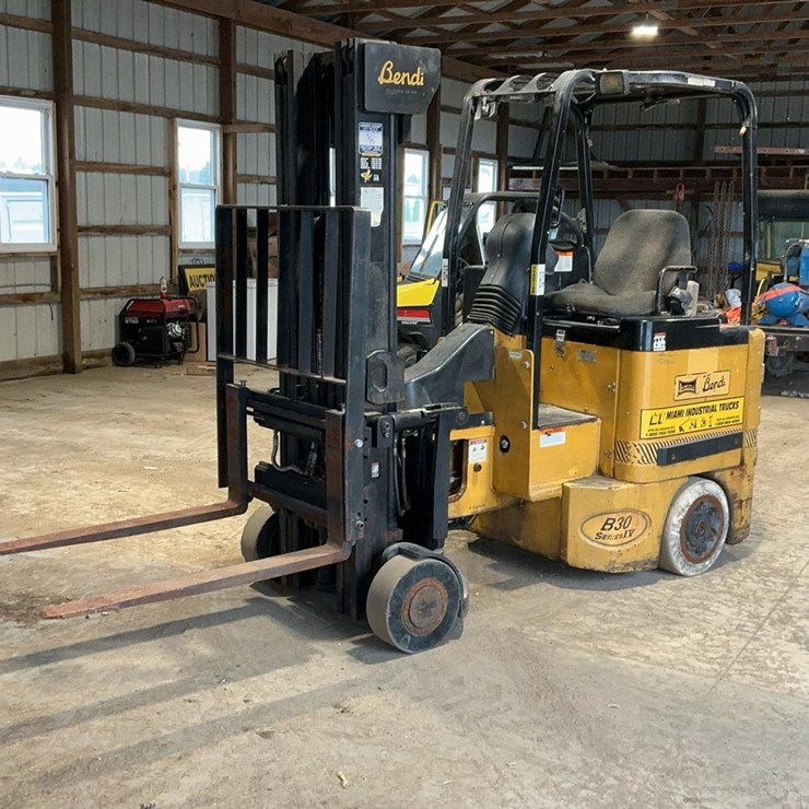 #1301 • Landoll Bendi Series IV Electric Articulating Forklift