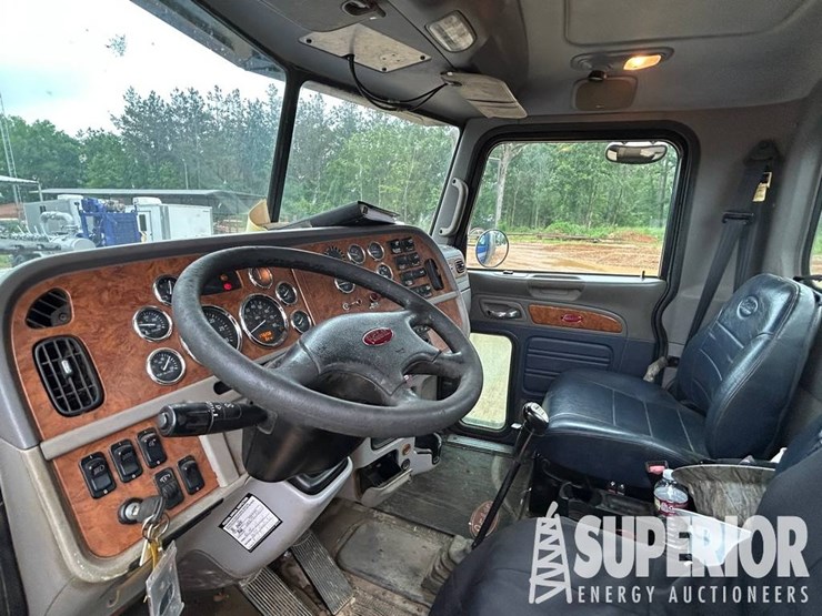 2007-peterbilt-357-image-12
