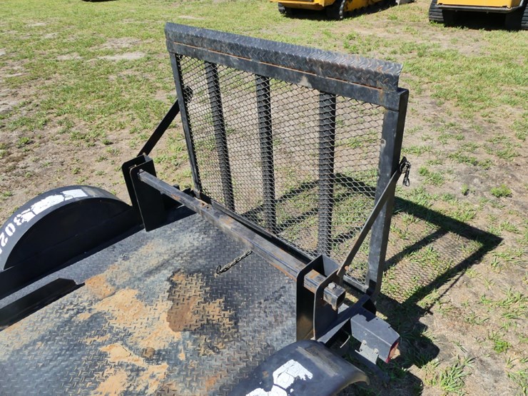 toro-equipment-trailer-image-7