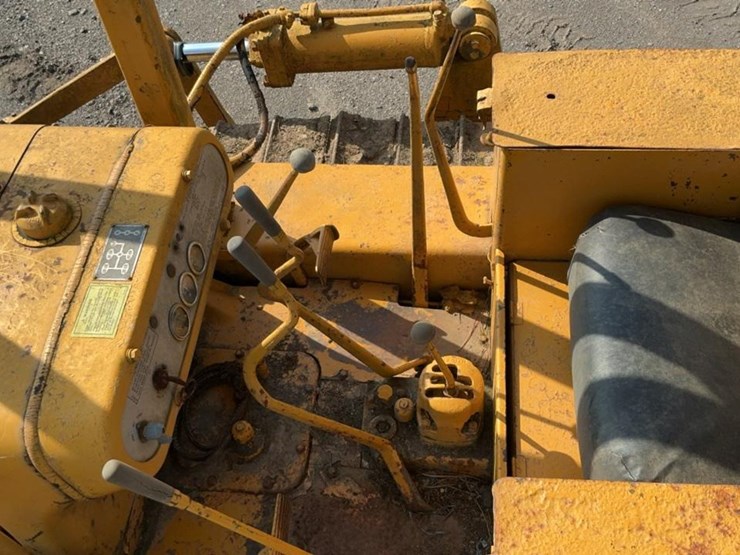 caterpillar-d4-image-47