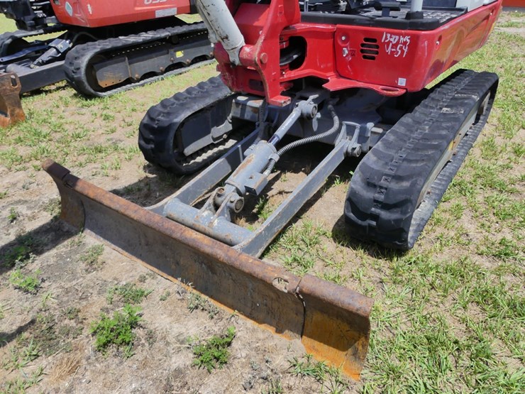 2020-takeuchi-tb225-image-9