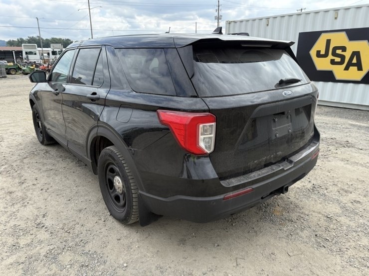 2020-ford-explorer-image-6