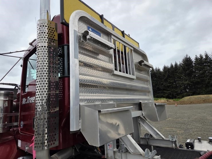 2012-kenworth-t800-image-62