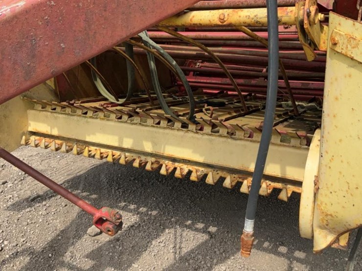 new-holland-847-image-11