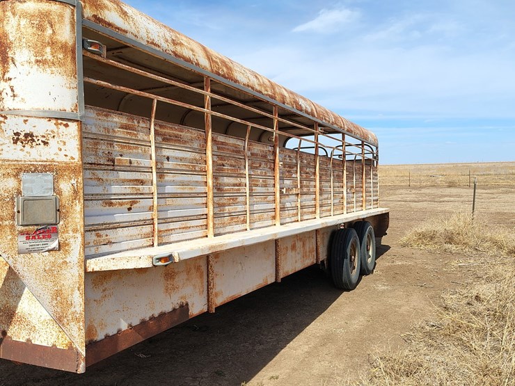 1995-gooseneck-6'8"x24'-livestock-trailer-image-1