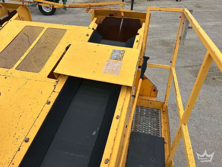 2003-rasco-9010-asphalt-chip-spreader-image-15