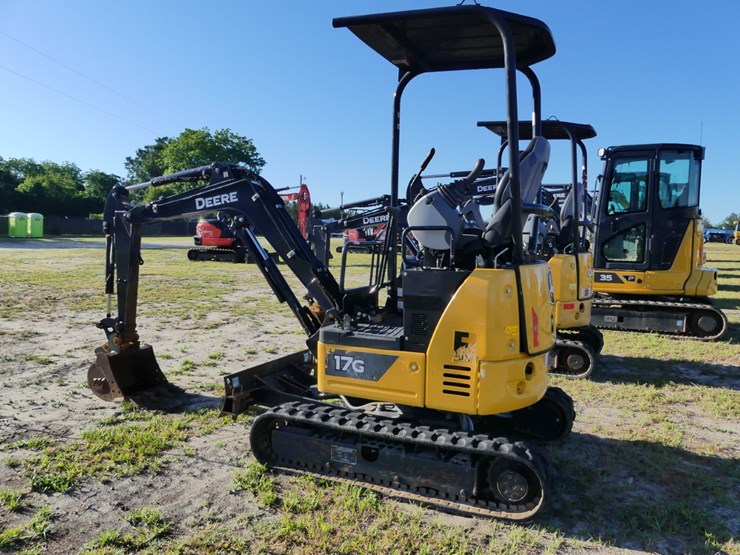 2022-deere-17g-image-4
