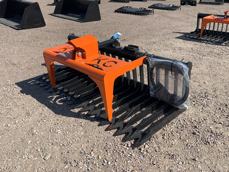 skeleton-grapple-bucket-image-1