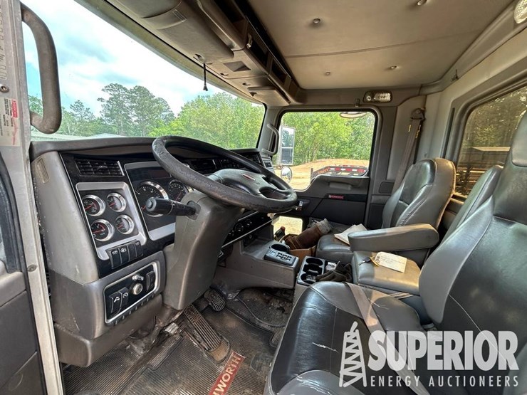 2008-kenworth-t800-image-10