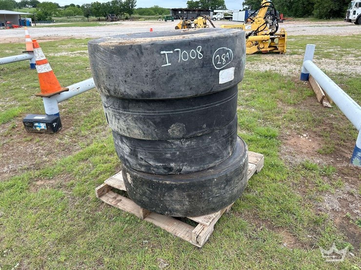 michelin-e-20-pilote-13/80r20-tires-image-1