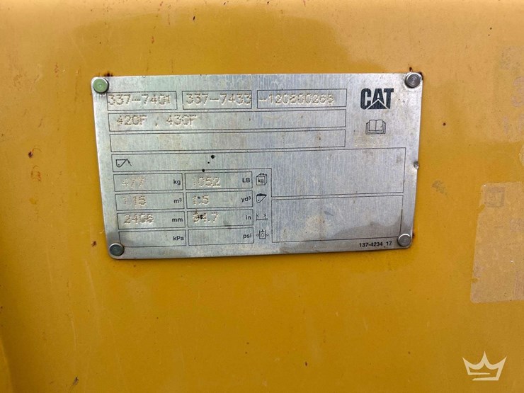 2013-caterpillar-420f-image-25