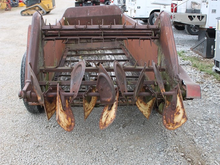 new-holland-202-image-5