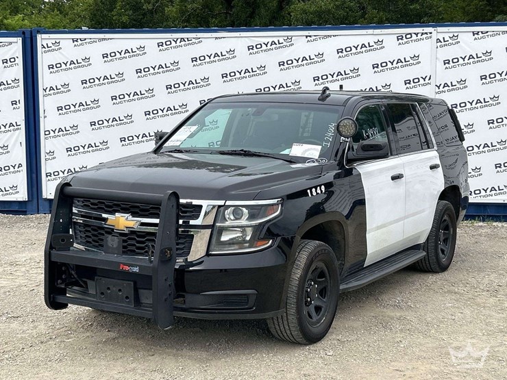 2018-chevrolet-tahoe-image-1