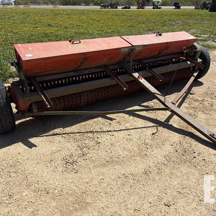 BRILLION SEEDER