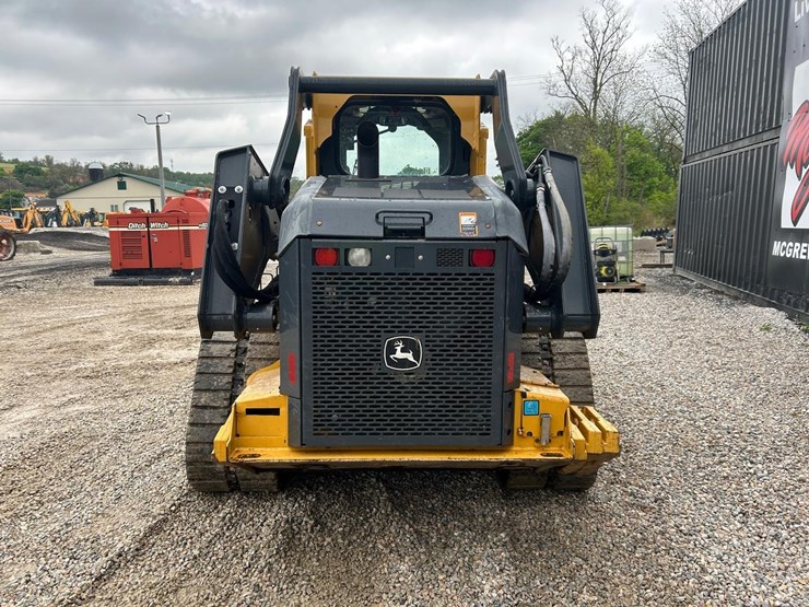 2021-deere-331g-image-3