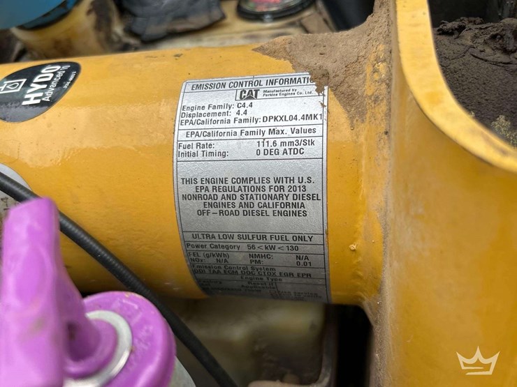 2013-caterpillar-420f-image-11