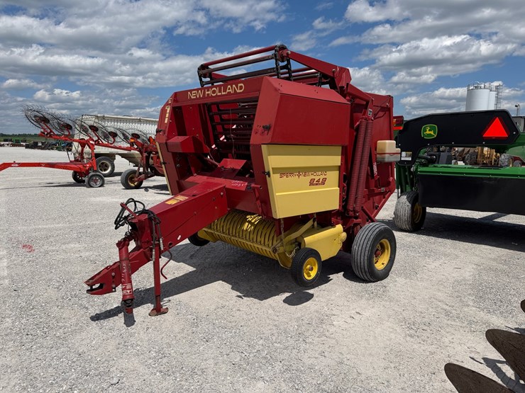 new-holland-849-image-1
