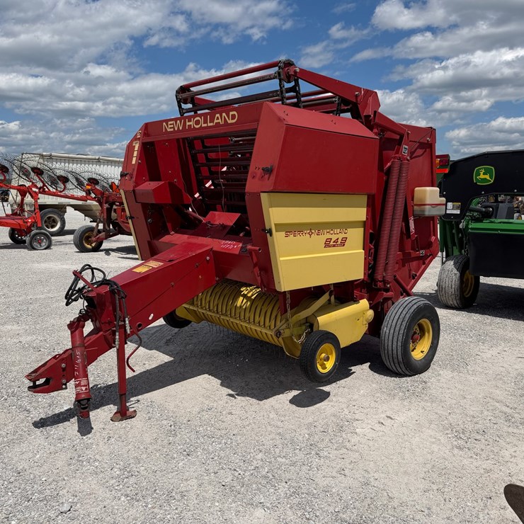 NEW HOLLAND 849